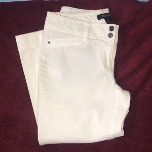 White capris pants